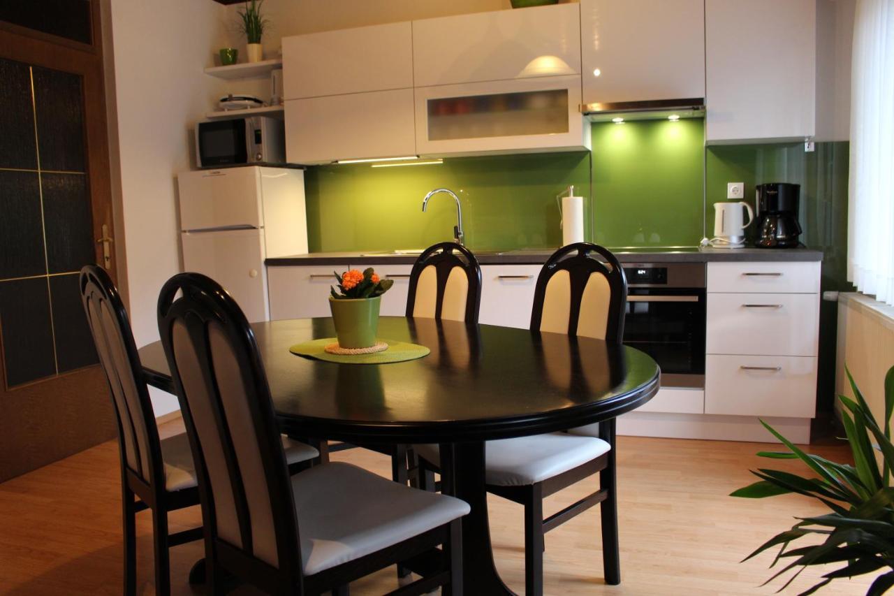 Apartma Marzic *